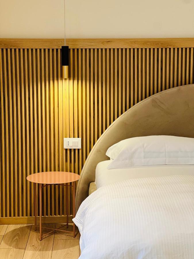Tirana Center Hideaway Apartment Bagian luar foto