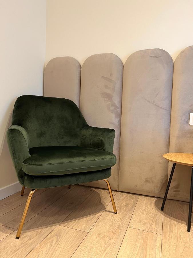 Tirana Center Hideaway Apartment Bagian luar foto
